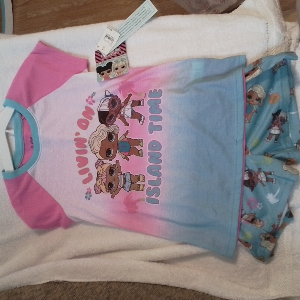 nwt LOL Surprise  pajamas pjs. Girls large 14 to 16